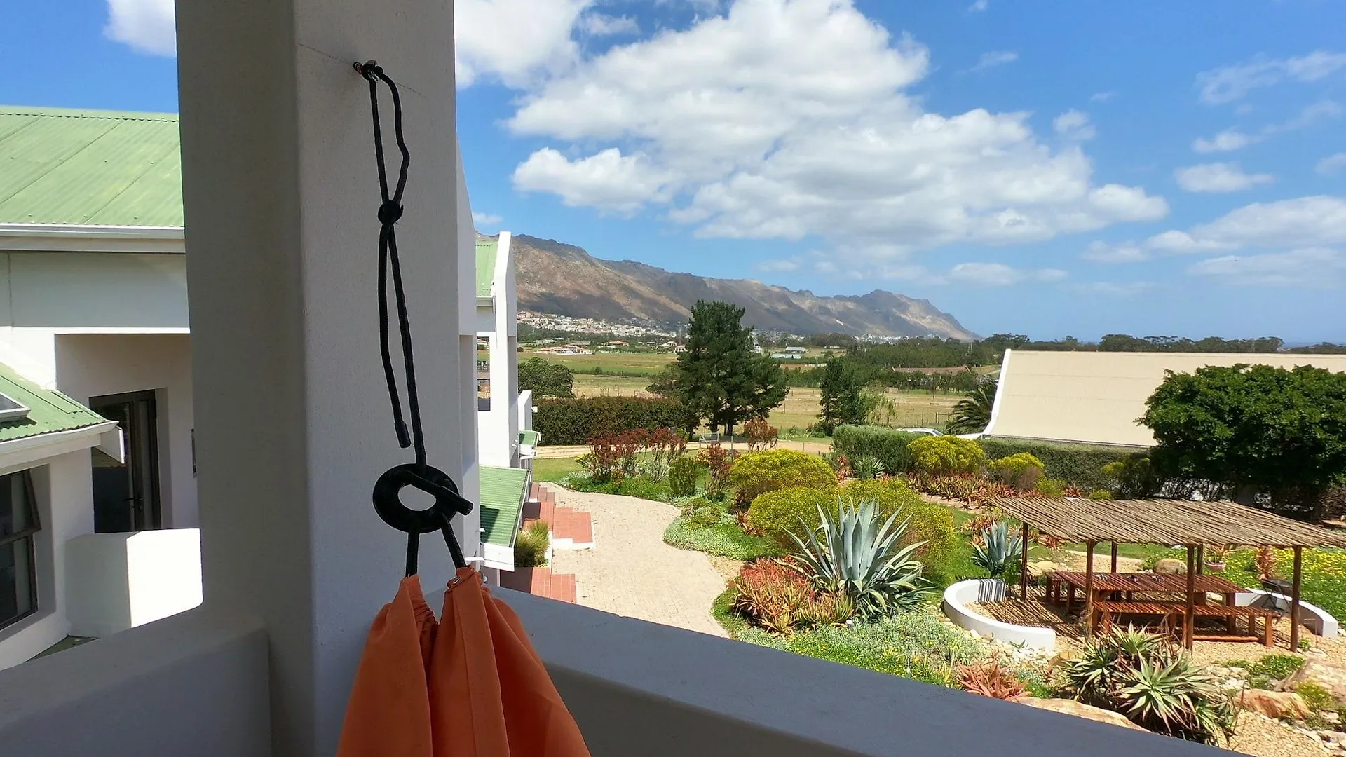 ****  Wind-Rose Guest House Gordons Bay South Africa