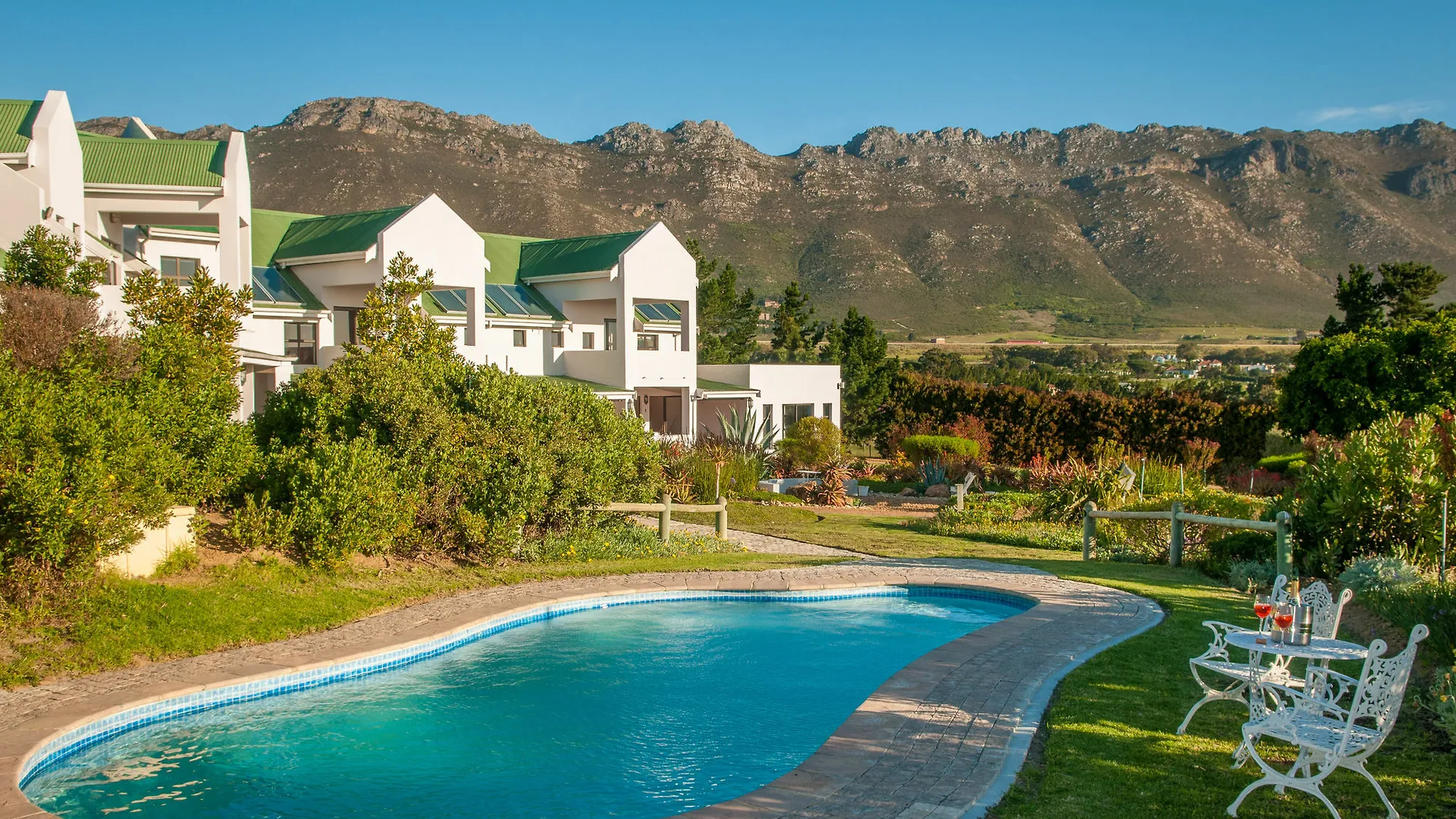 Wind-Rose Guest House Gordons Bay