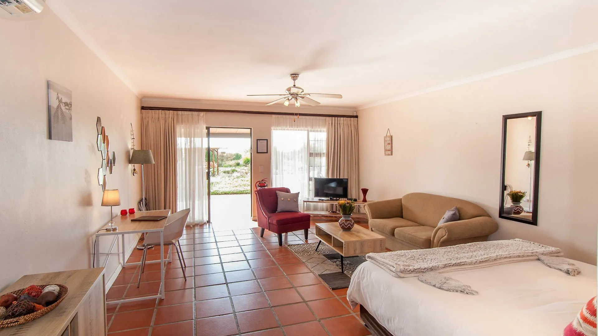 Wind-Rose Guest House Gordons Bay