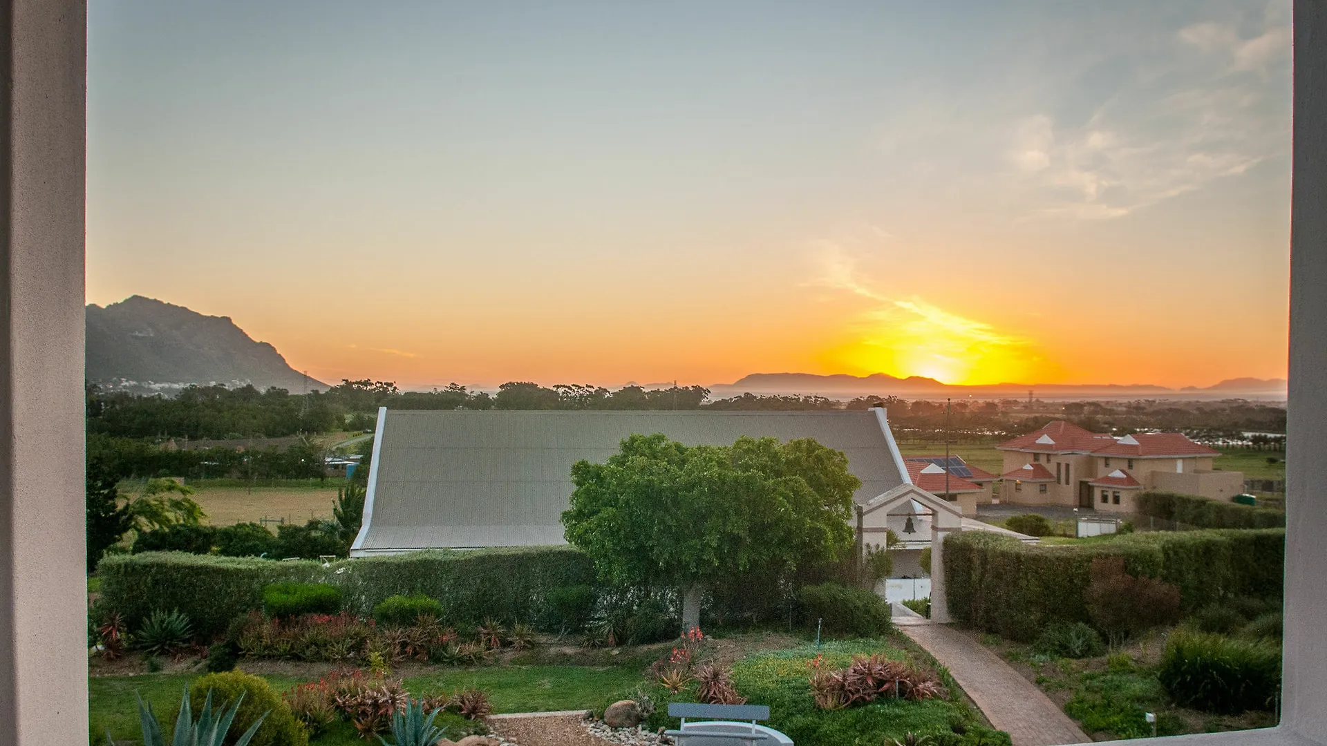 Wind-Rose Guest House Gordons Bay